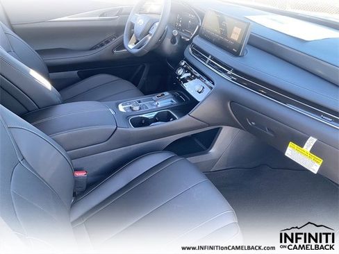 New 2026 INFINITI QX60 Luxe image 12