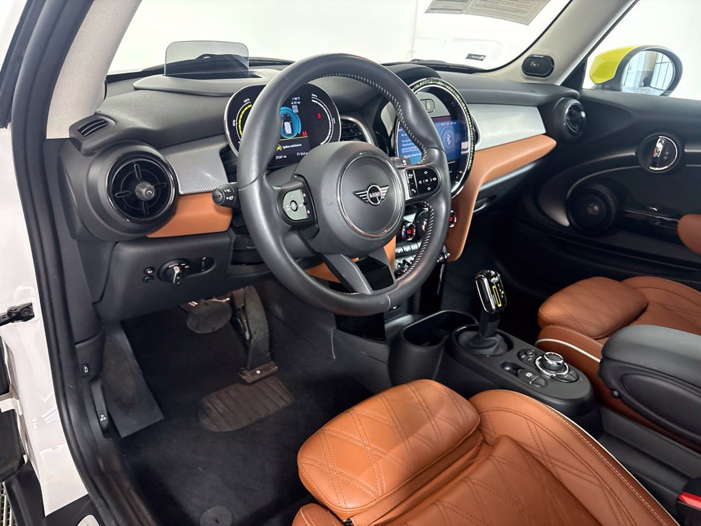 Certified 2024 MINI Cooper SE FWD image 25