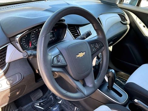 Used 2019 Chevrolet Trax LS w/ Tint and Cruise Package image 17