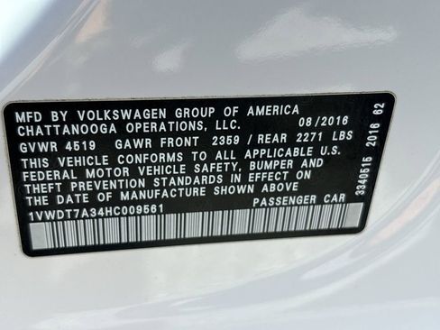 Used 2017 Volkswagen Passat 1.8T R-Line FWD image 31