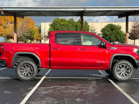 New 2026 GMC Sierra 1500 AT4X image 3