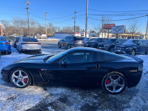 Used 2007 Chevrolet Corvette Coupe 2D w/ Preferred Equipment Group image 2