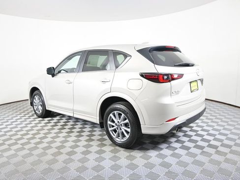 Used 2024 MAZDA CX-5 AWD 2.5 S w/ Preferred Package image 4