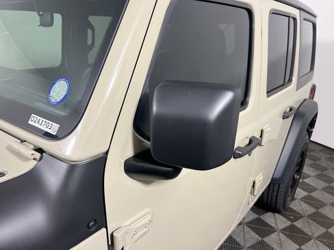 Used 2022 Jeep Wrangler Unlimited Sport image 12