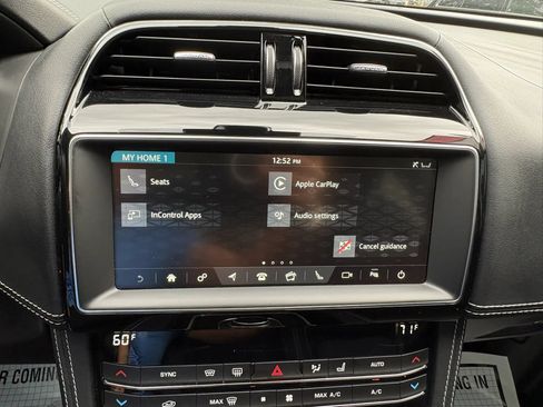 Used 2020 Jaguar F-PACE R-Sport AWD/4WD image 39