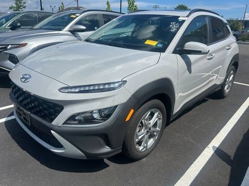 Certified 2023 Hyundai Kona SEL w/ Convenience Package AWD/4WD image 2