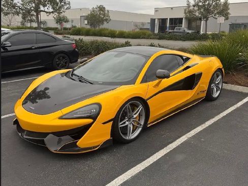 Used 2017 McLaren 570S Coupe image 1