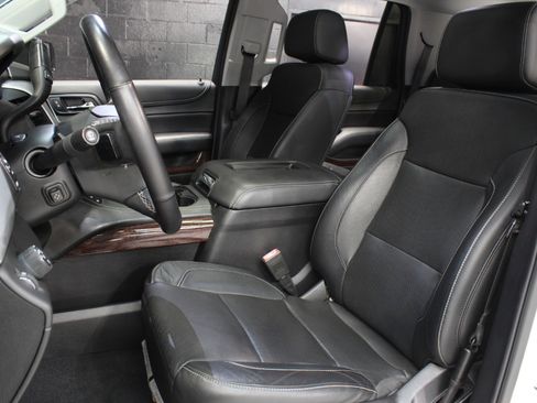 Used 2020 GMC Yukon SLT w/ Open Road Package image 39