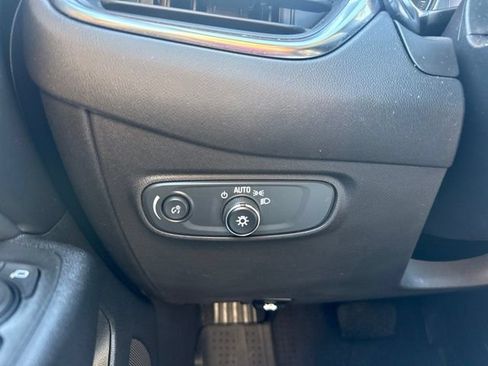 Used 2024 Chevrolet Equinox LT w/ LPO, Floor Liner Package FWD image 13