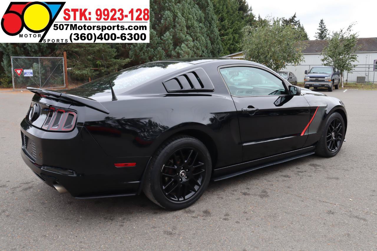 Used 2014 Ford Mustang Premium RWD image 7