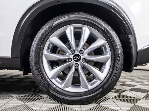 Used 2020 INFINITI QX50 Luxe w/ Navigation Package FWD image 45