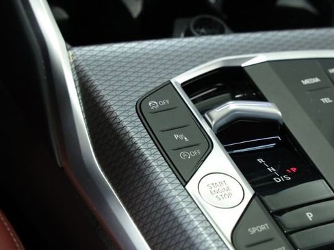 Used 2025 BMW M340i xDrive image 25