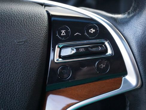 Used 2017 Cadillac Escalade Premium Luxury image 34