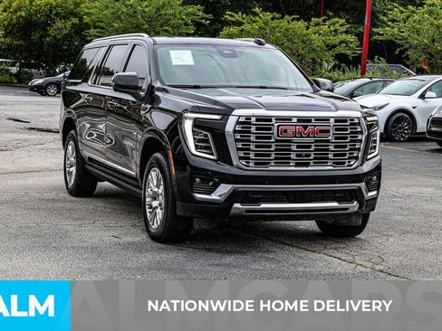 Used 2026 GMC Yukon XL Denali w/ Sun & Power Step Package AWD/4WD image 4
