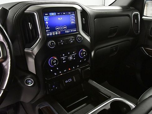 Used 2021 Chevrolet Silverado 1500 LT Trail Boss w/ Convenience Package II image 23