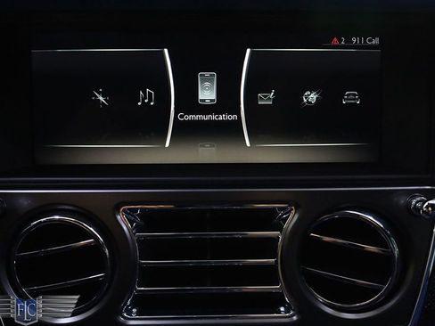 Used 2018 Rolls-Royce Dawn image 24