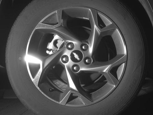 Used 2025 Chevrolet Trax LT FWD image 15