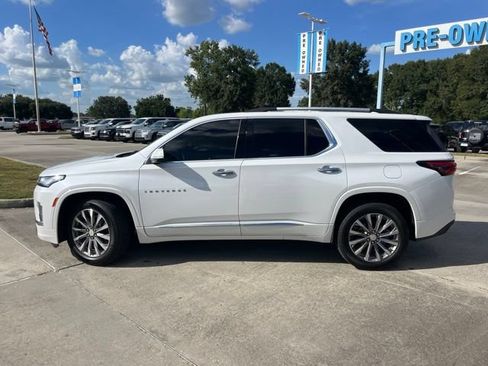 Used 2022 Chevrolet Traverse Premier w/ LPO, Floor Liner Package FWD image 3