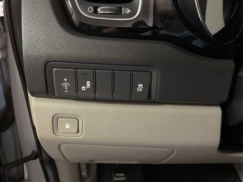 Used 2016 Kia Sedona EX FWD image 28