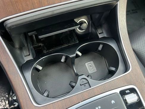 Used 2020 Mercedes-Benz GLC 300 image 28
