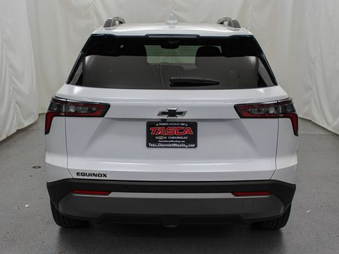 Used 2025 Chevrolet Equinox LT w/ Safety and Technology Package FWD image 10