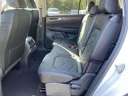 New 2026 Volkswagen Atlas SE FWD image 15