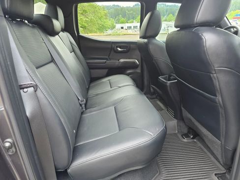 Used 2023 Toyota Tacoma Limited w/ Nightshade Package AWD/4WD image 13