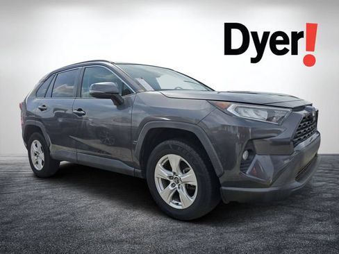 Used 2021 Toyota RAV4 XLE FWD image 1