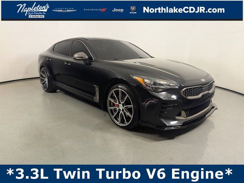 Used 2020 Kia Stinger GT2 image 1