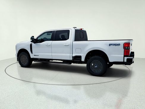 New 2026 Ford F250 Lariat w/ Black Appearance Package AWD/4WD image 5