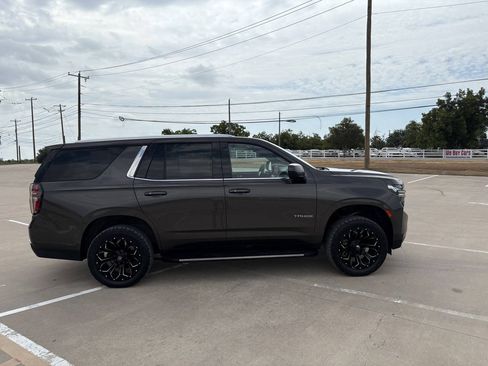 Used 2021 Chevrolet Tahoe LS AWD/4WD image 5