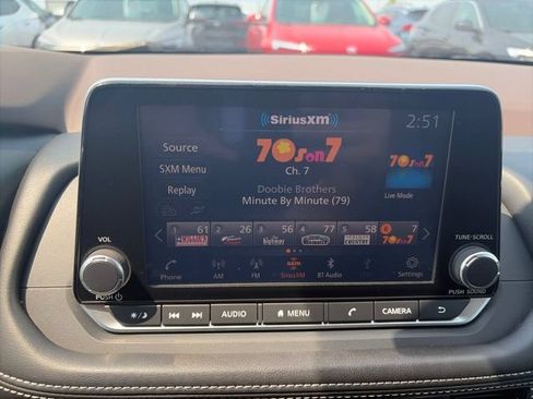 Used 2021 Nissan Rogue SL AWD/4WD image 23