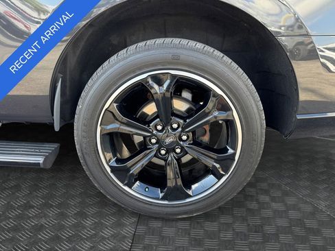 Used 2023 Ford Expedition Limited image 14