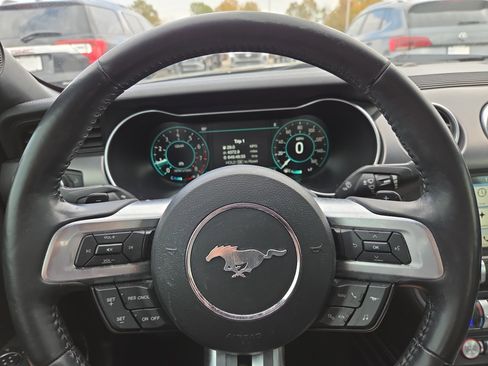 Used 2018 Ford Mustang Premium w/ Equipment Group 201A image 10