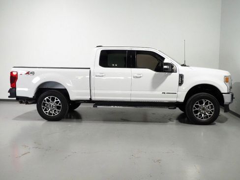 Used 2020 Ford F250 Lariat w/ Lariat Value Package image 4