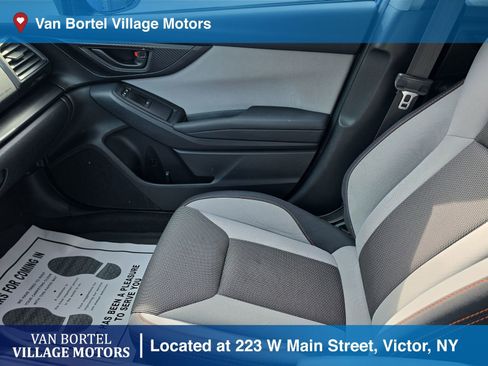 Used 2019 Subaru Crosstrek 2.0i Premium w/ Moonroof Package image 23