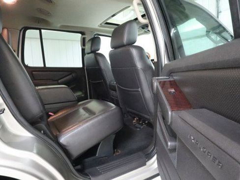 Used 2006 Ford Explorer Limited AWD/4WD image 11