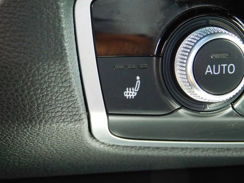 Used 2023 Audi Q3 2.0T Premium image 22