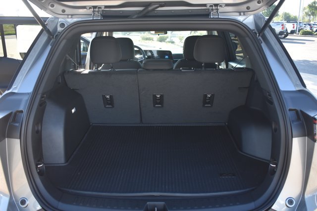 New 2027 Chevrolet Equinox LT w/ LPO, Floor Liner Package AWD/4WD image 16