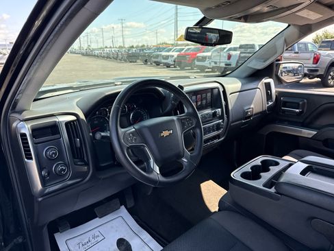Used 2017 Chevrolet Silverado 1500 LT AWD/4WD image 12