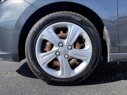 Used 2020 Chevrolet Spark LS image 9