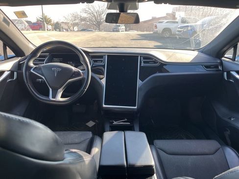 Used 2017 Tesla Model S 75 image 24