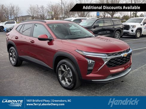 Certified 2025 Chevrolet Trax LT w/ LT Convenience Package image 1