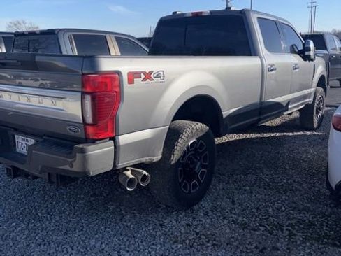 Used 2021 Ford F350 Platinum image 3