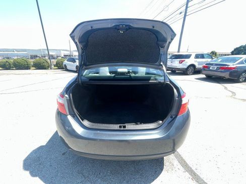 Used 2016 Toyota Corolla LE image 12