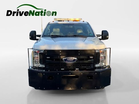 Used 2017 Ford F250 XL w/ Power Equipment Group image 2