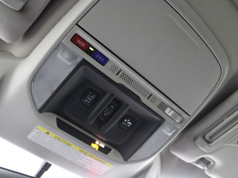 Used 2020 Subaru Forester Touring image 19