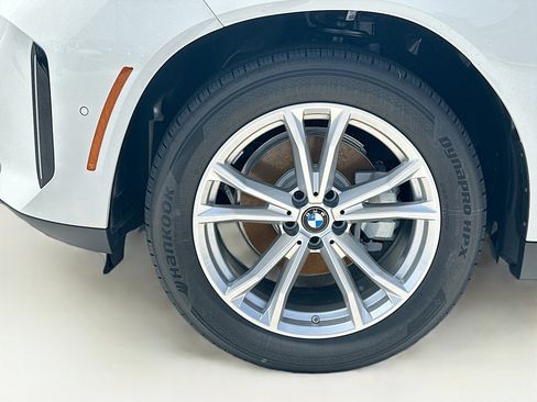 New 2025 BMW X3 xDrive30i w/ Convenience Package image 20