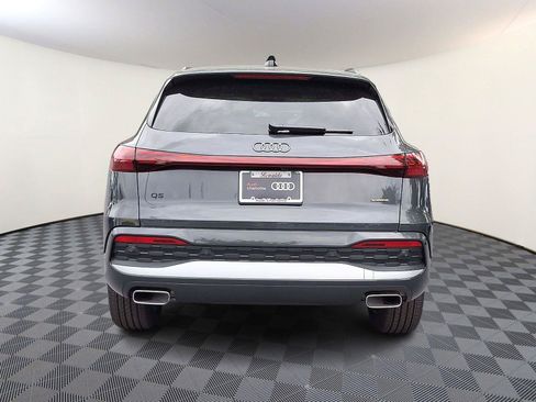 Certified 2025 Audi Q5 Premium w/ Convenience Package AWD/4WD image 5