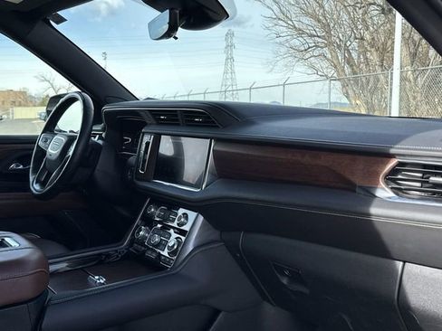 Certified 2023 GMC Yukon Denali Ultimate image 29